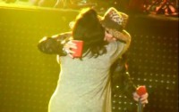 /album/axl-and-beta/j2s08wfvy20s80fj-jpg/